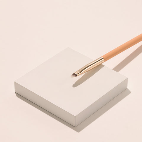 The Tool Lab 220 Concealer Eyeliner Brush (Small)