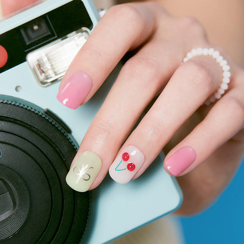 Dashing Diva Magic Press Sweet Joy (Regular Round) Nail Tips
