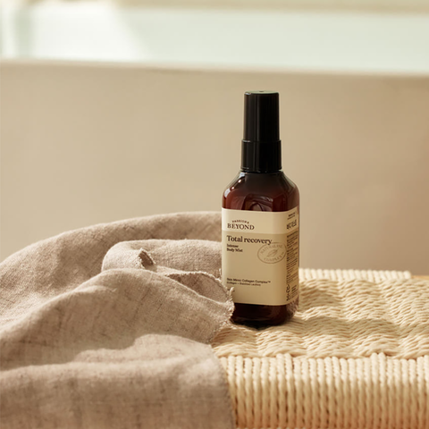 BEYOND Musk Deep Moisture Smoothing Body Mist 120 ml
