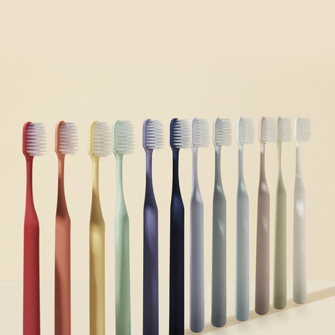 Median 365DAYS Adult Toothbrush 12-Pack