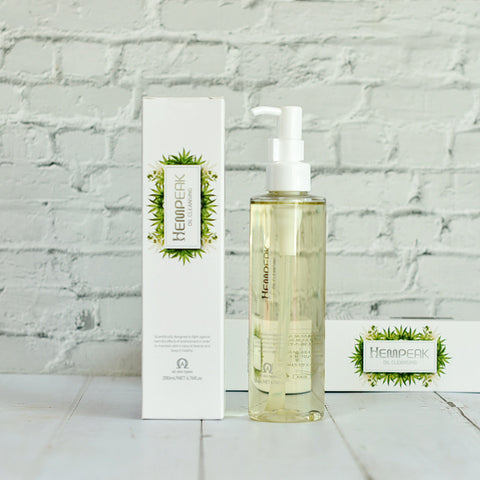 Desembre Hempic Deep Pore Cleansing Oil 200ml