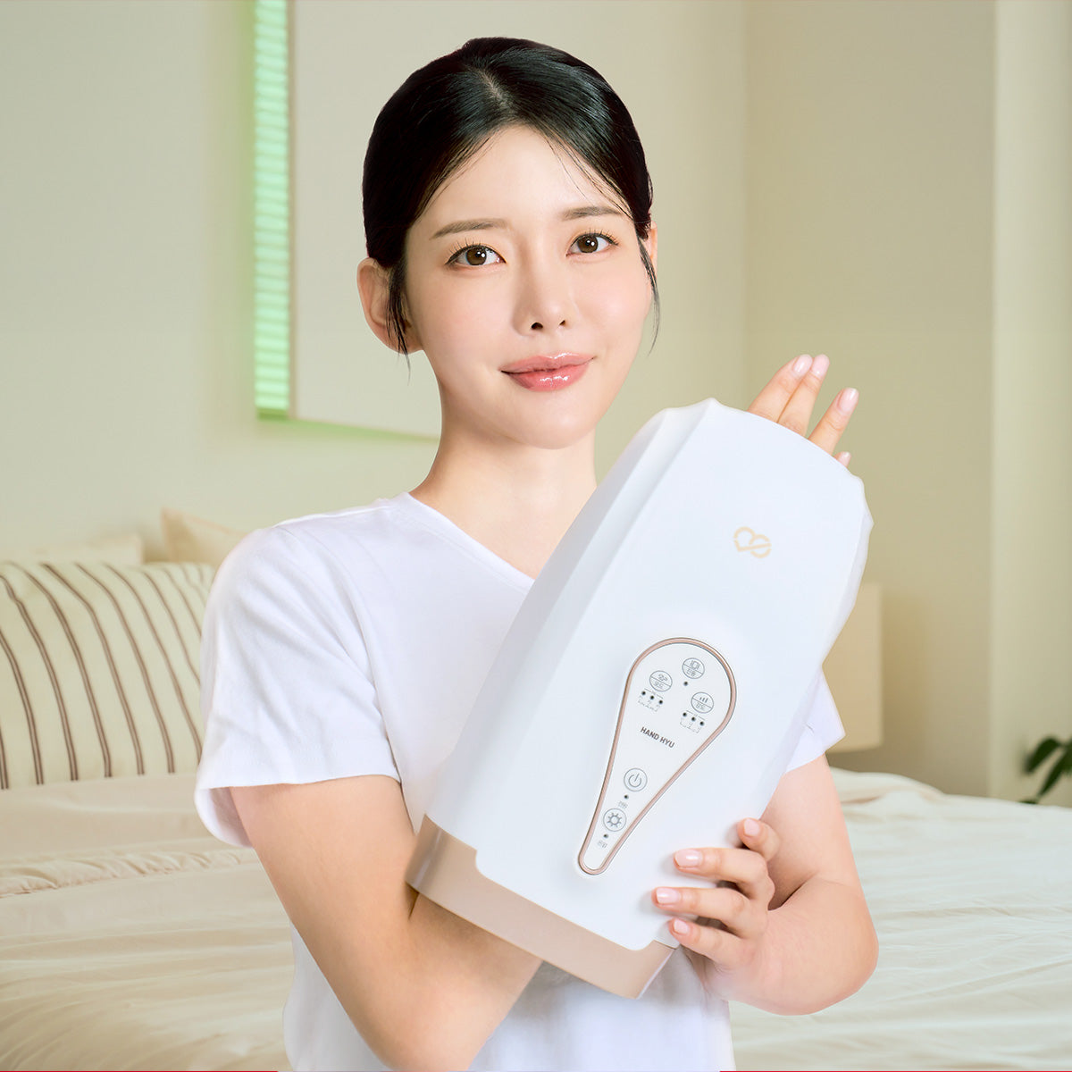 CLO HandHyu Hand Massager EH-0004
