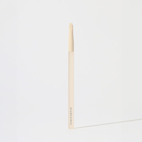 3CE Slim Flat Brush (1pc)