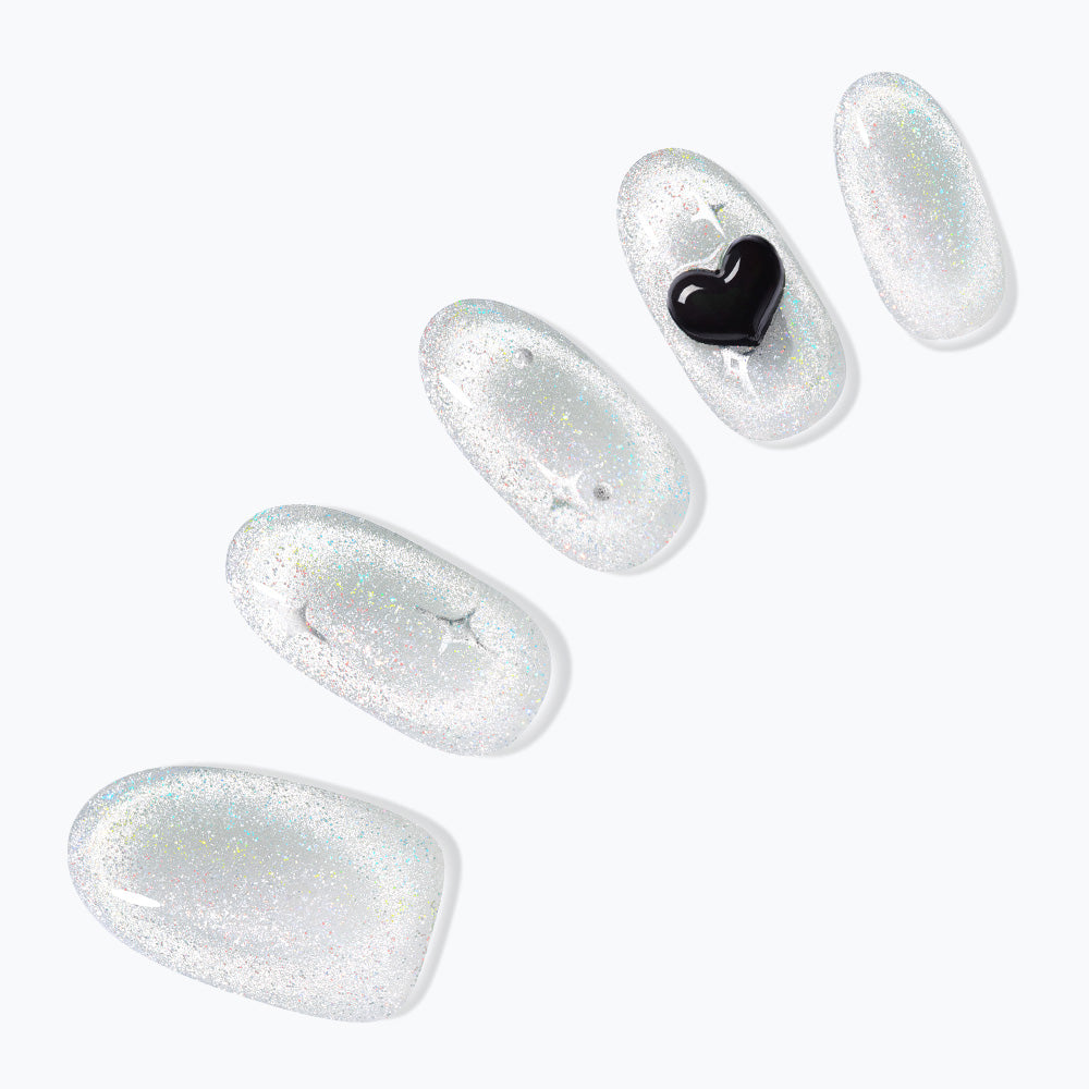 Dashing Diva Magic Press Heart Shade (Almond) Nail Tips