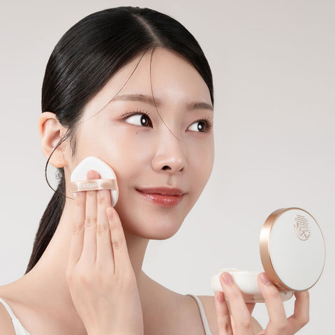 Beaudiani Hydrating Glow Cover Cushion Foundation Set SPF50+ (Main + Refill)