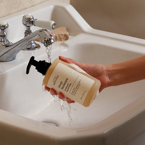 BEYOND Deep Moisture Perfumed Hand Wash 300ml