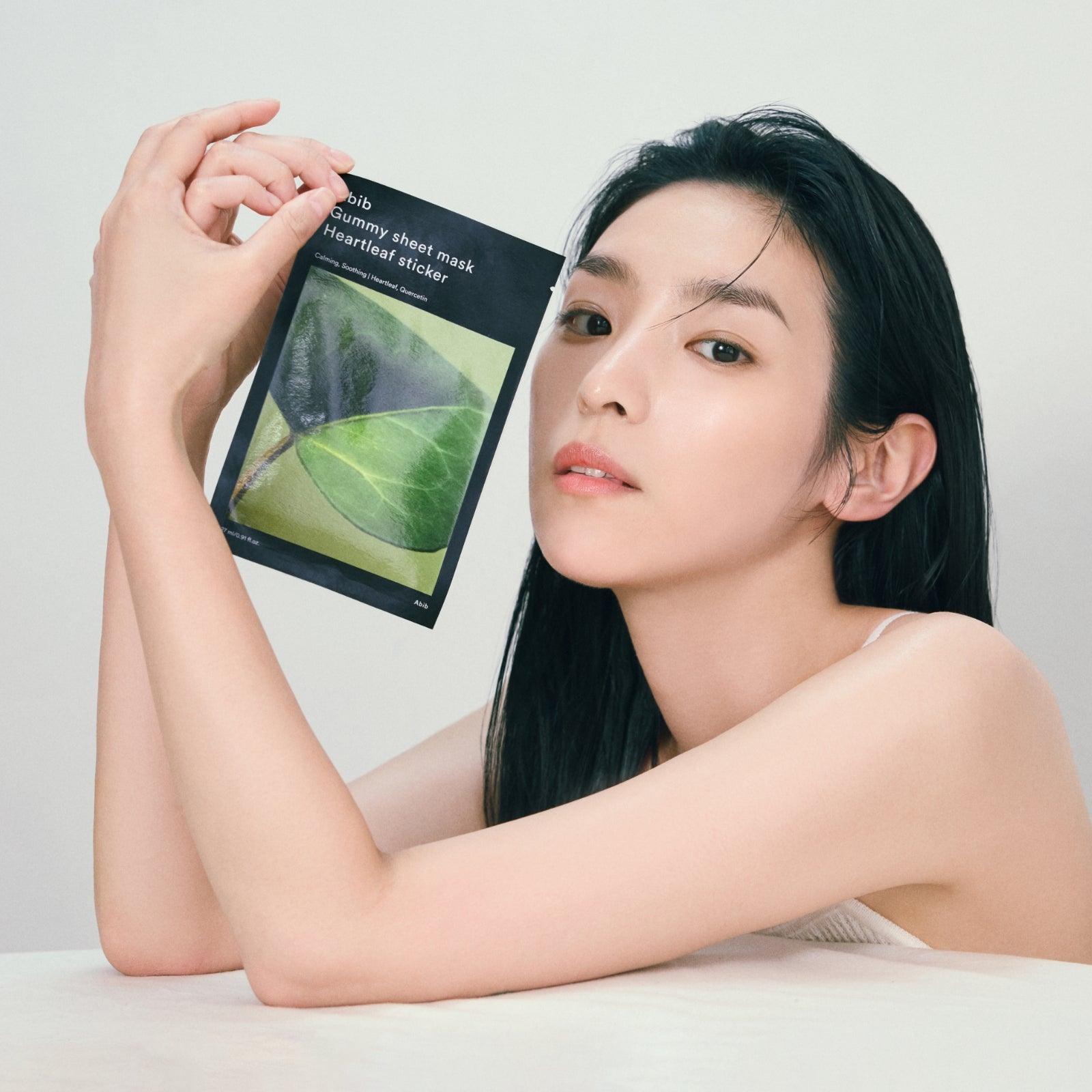 Soonsu Beauty Gummy Sheet Mask Hearleaf Sticker application use