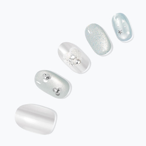 Dashing Diva Magic Press Water Rain (Oval) Nail Tips