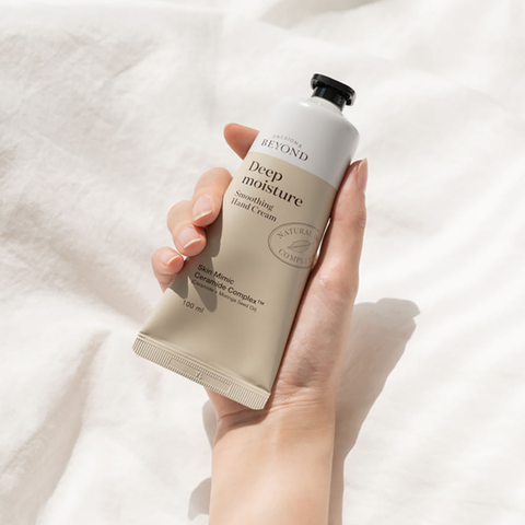 BEYOND Deep Moisture Smoothing Hand Cream 100 ml - Musk & Apple Scent (Large)