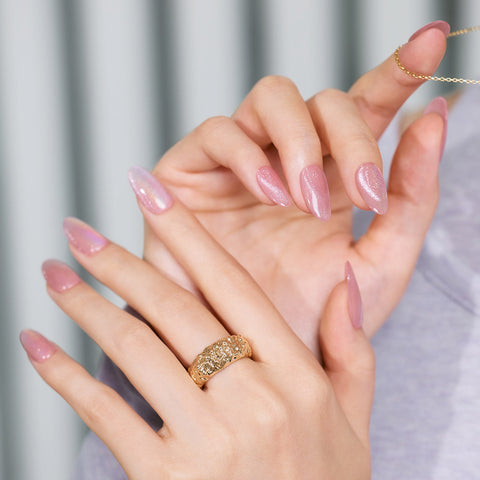 Dashing Diva Magic Press Glow Berry (Almond) Nail Tips