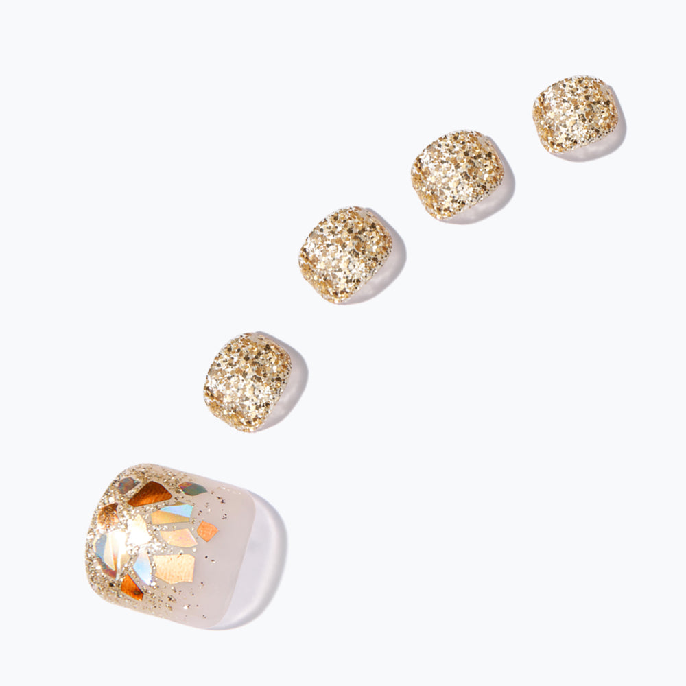 Dashing Diva Magic Press Pedicure Gold Sequin