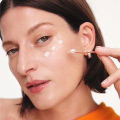 Soonsu Beauty Concentrated Ginseng Rejuvenating Eye Cream side view