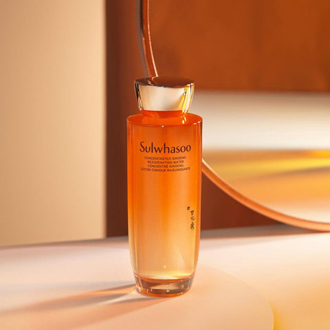 Soonsu Beauty Concentrated Ginseng Rejuvenating Water texture close-up