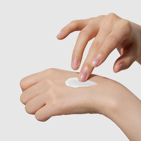 Soonsu Beauty Red Moisture Real Sun Cream SPF50+ PA++++ side view