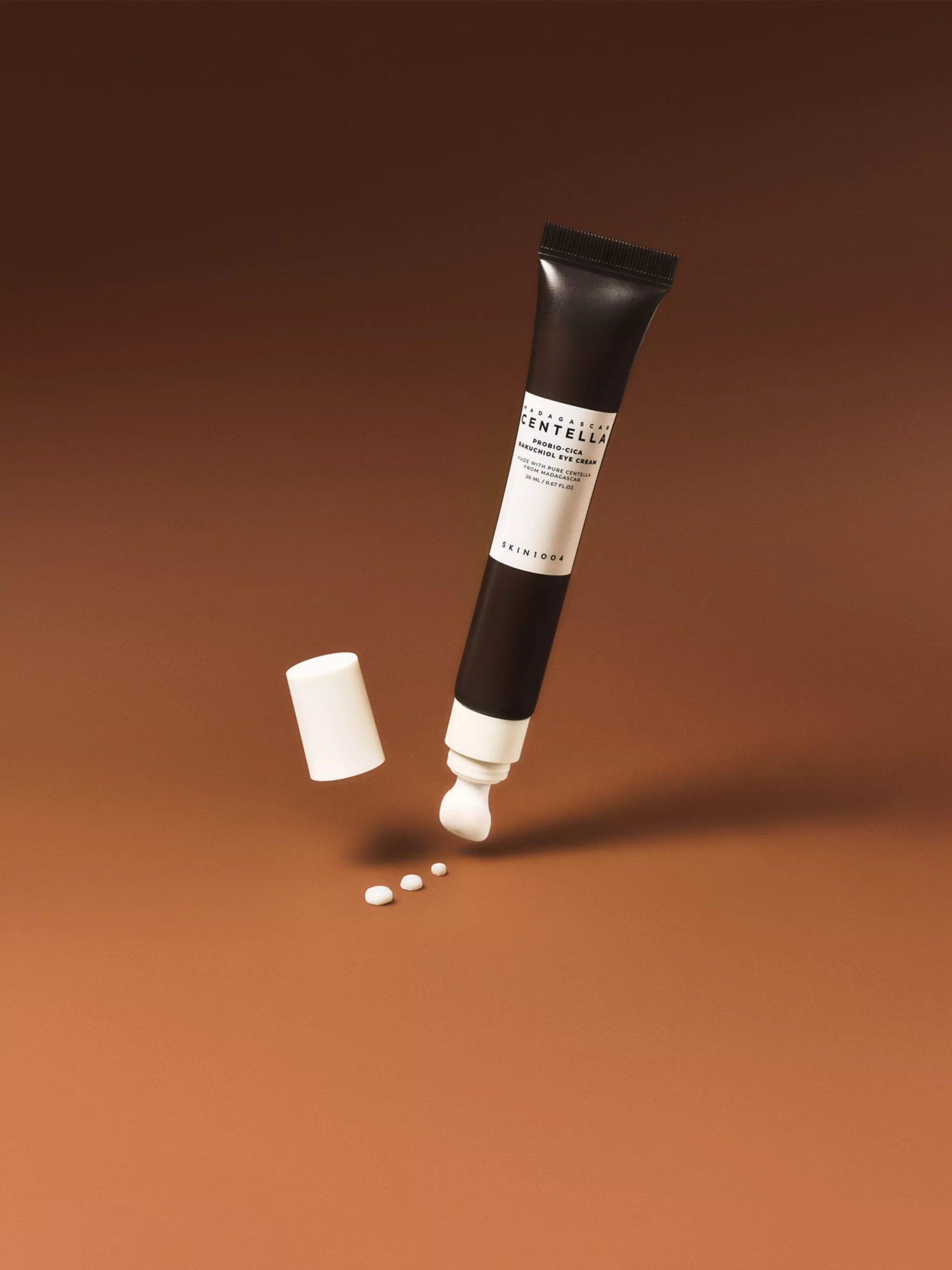 Soonsu Beauty Madagascar Centella Probio Cica Bakuchiol Eye Cream application use