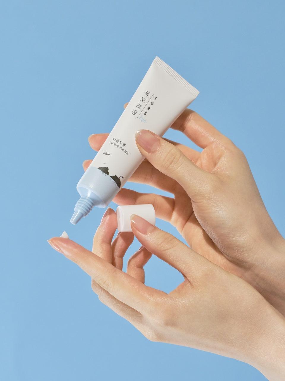 Soonsu Beauty 1025 Dokdo Eye Cream side view