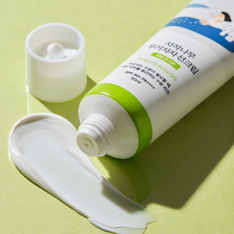 Soonsu Beauty Birch Moisturizing Mild-Up Sunscreen SPF50+ PA++++ texture close-up