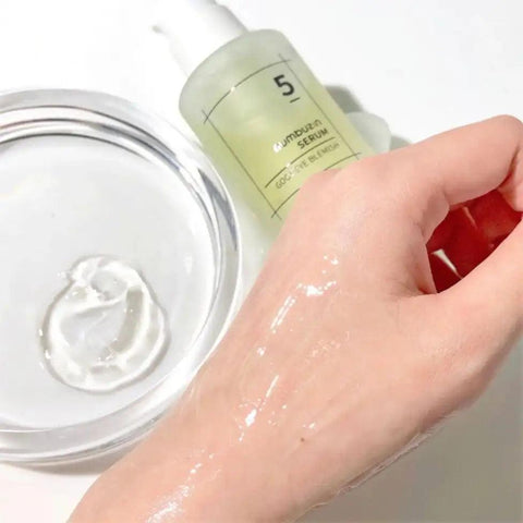 Soonsu Beauty No.5 Goodbye Blemish Serum texture close-up