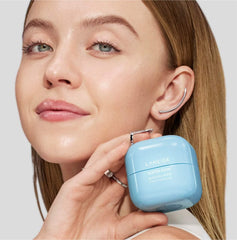 Soonsu Beauty Water Bank Blue Hyaluronic Cream texture close-up